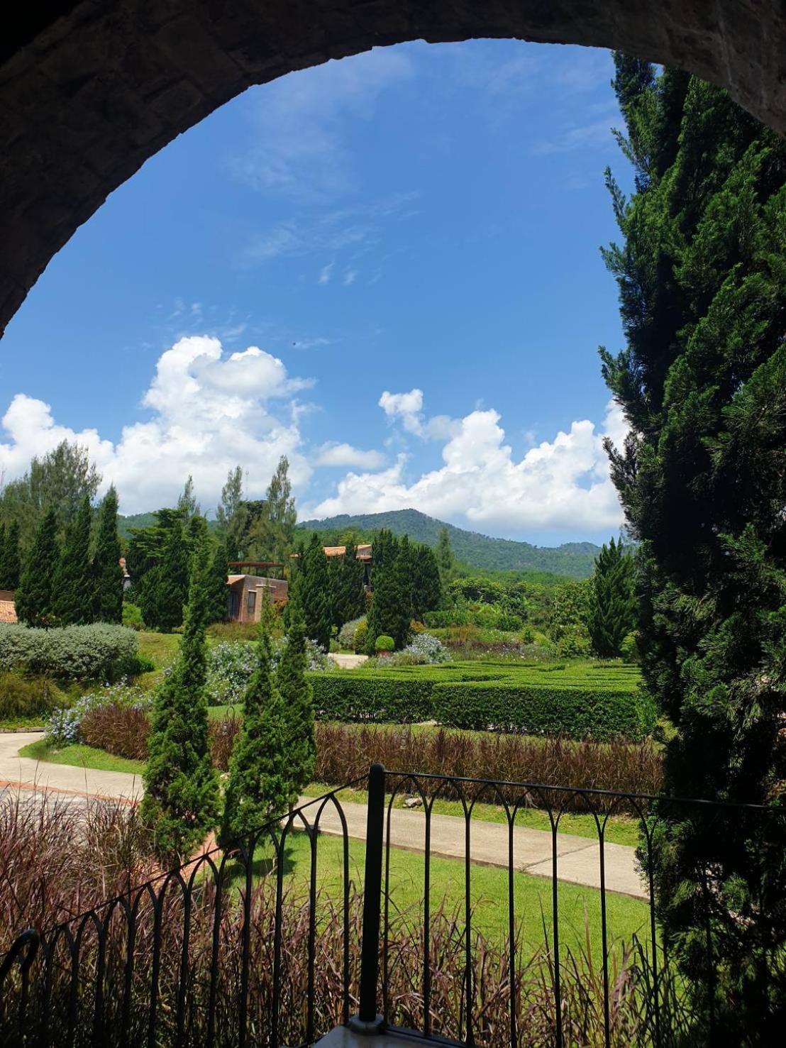 La Toscana Suan Phueng Exteriör bild