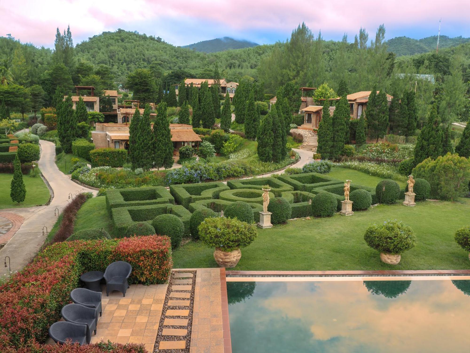 La Toscana Suan Phueng Exteriör bild